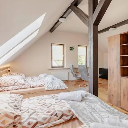 بيت للعطل Large, Comfortable With A Garden *