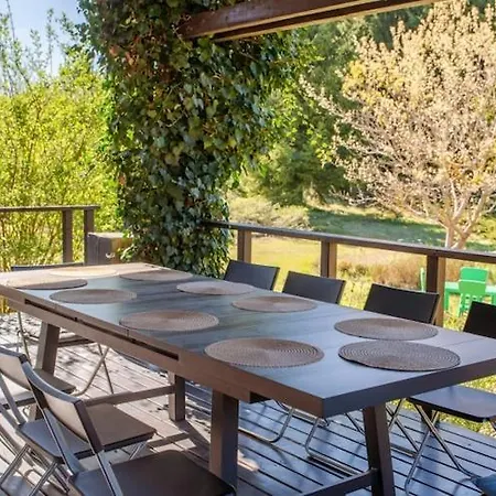 Large, Comfortable With A Garden